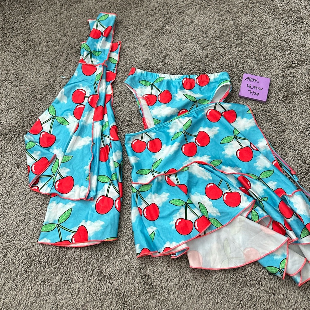 Jade Clark skirt sleeves & bottoms size medium worn once! Originally $145